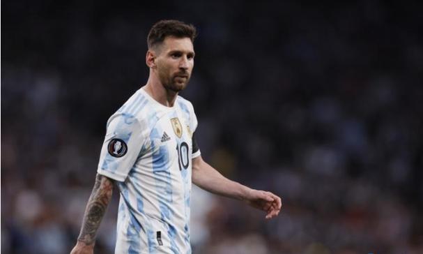 岁月不饶人！50岁周迅头发